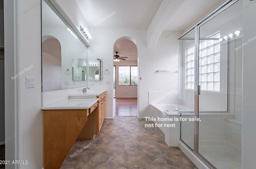 16607 27th Ave, Phoenix AZ 85087-8093 exterior