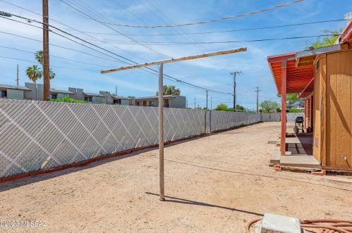 5122 28th St, Tucson AZ  85711-5822 exterior