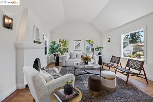 20 Hopkins Ct, Berkeley CA 94706-2511 exterior