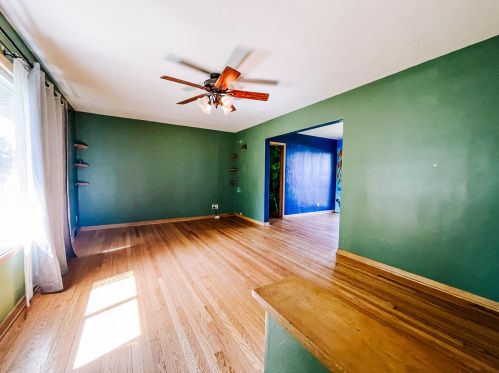 3908 84th St, Milwaukee, WI 53228-2304