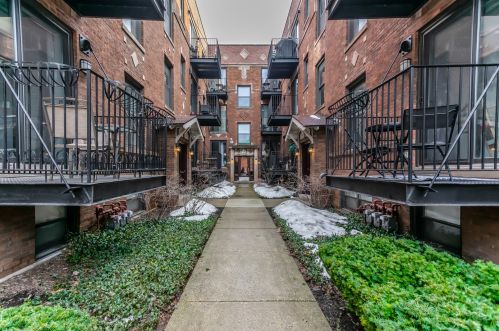 1653 Addison St, Chicago IL 60613-3650 exterior