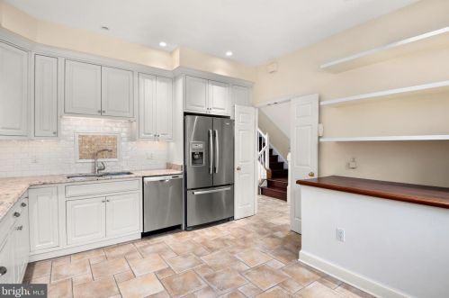 3648 Winfield Ln, Washington DC  20007-2348 exterior