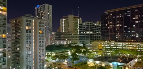 750 Amana St, Honolulu HI 96814-5025 exterior