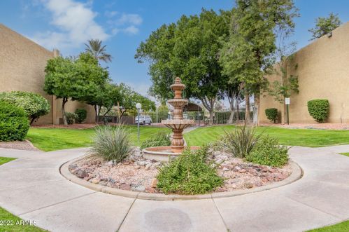 3825 Camelback Rd, Phoenix AZ 85018-2643 exterior