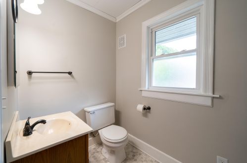 113 Lincoln St, Grant MI 49327-9115 exterior