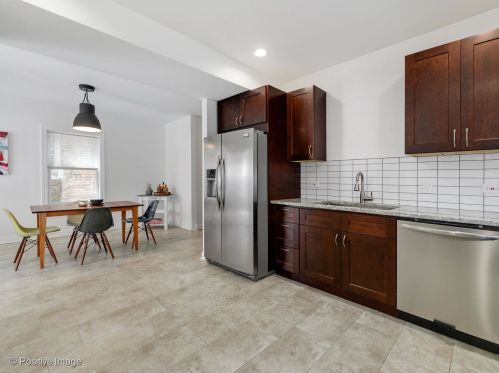 5017 Lawndale Ave, Chicago IL 60659-1103 exterior