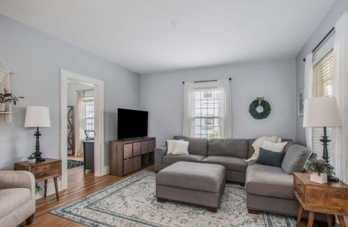 3843 Superior St, Wyoming, MI