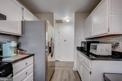 1930 Franklin St, Philadelphia PA 19122-1308 exterior