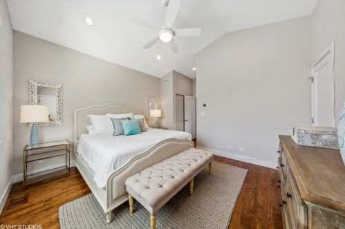 2040 Hamlin Ave, Chicago IL 60647-1010 exterior