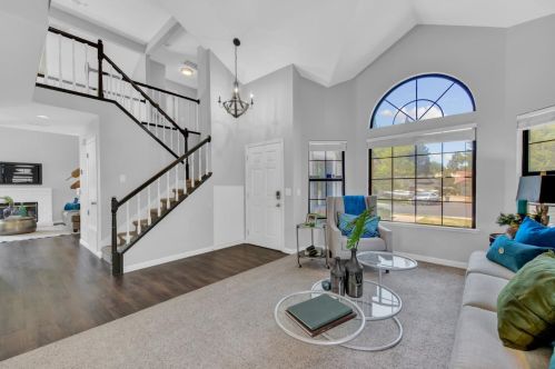 120 Hazelmere Dr, Folsom CA 95630-5522 exterior