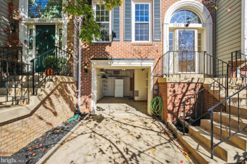 7027 Chesley Search Way, Alexandria VA 22315-4754 exterior