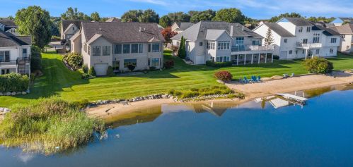 2309 Pleasant Pond Dr, Byron Township MI 49315-8488 exterior