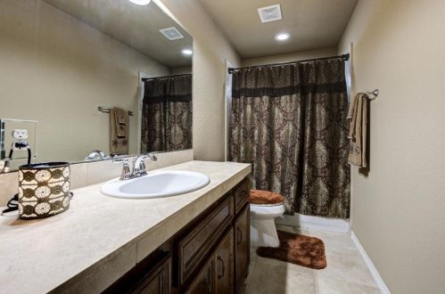 108 Golfview, Montgomery TX 77356-8853 exterior