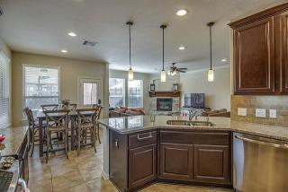 27 Wolf Cabin Cir, Spring TX  77389-4944 exterior