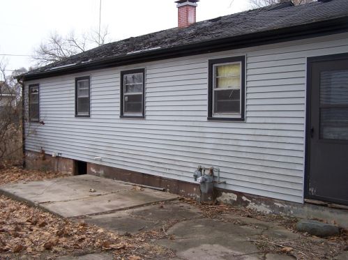 3601 Meadow Ln, Bull Valley, IL 60097-8980