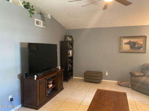 1950 Iowa St, Chandler AZ  85225-7073 exterior