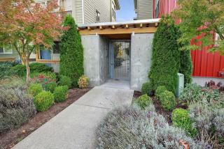 9070 18th Ave, Seattle WA  98106-2373 exterior