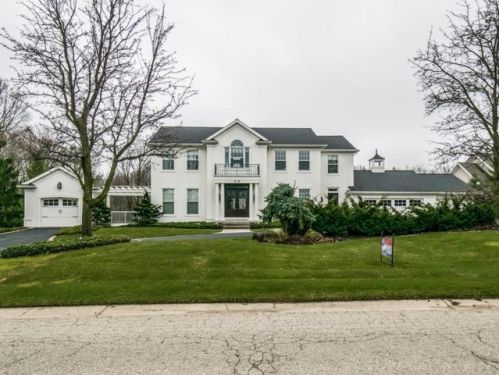 318 Stonehenge Dr, Wyoming, MI