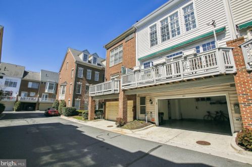 321 Fayette St, Alexandria VA 22314-2434 exterior