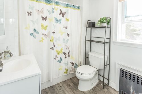 30 Emerson Pl, Valley Stream NY 11580-4101 exterior