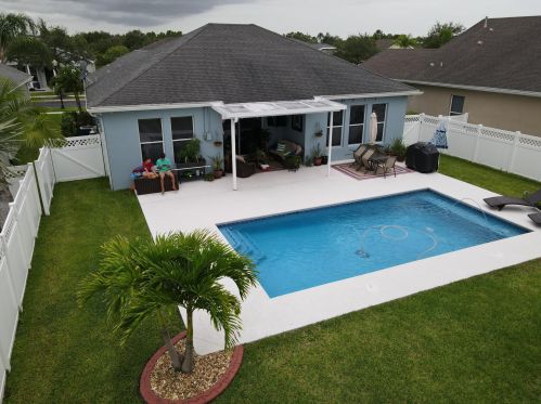 10680 Waterway Ln, Fort Pierce FL  34987-1912 exterior