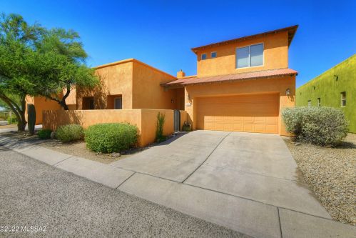 10533 Eisenbergs Pl, Tucson, AZ 85747-5878