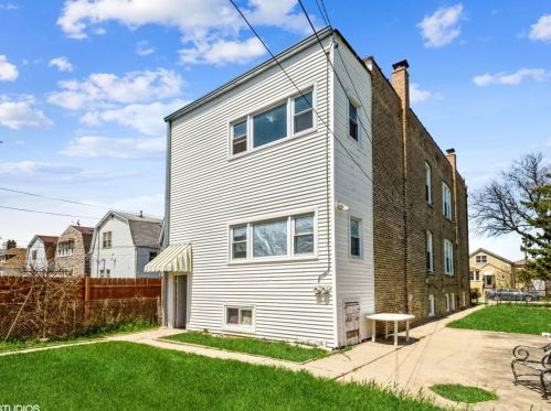 5713 Giddings St, Chicago IL 60630-3106 exterior