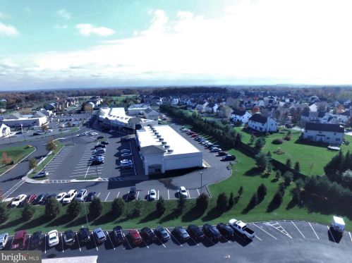 5 Meadowwood Ct, Columbus NJ 08022-1026 exterior