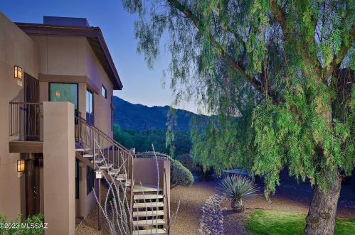 5800 Kolb Rd, Tucson AZ  14276-0908 exterior