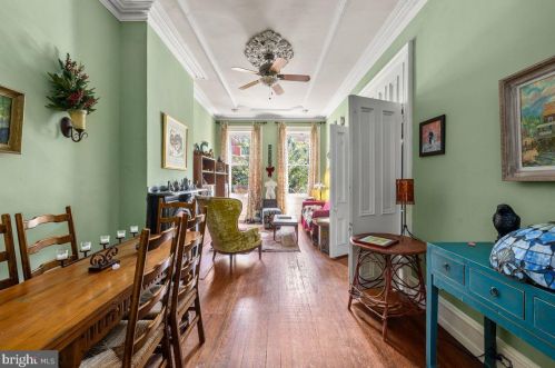 1129 Christian St, Philadelphia PA 19147-3710 exterior