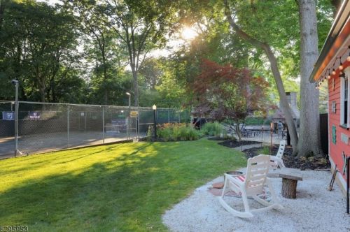 517 Clark St, Westfield NJ 07090-4012 exterior