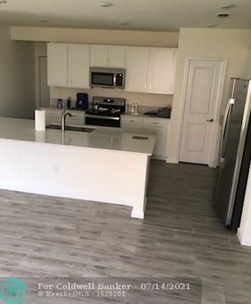 874 Bent Creek Dr, Fort Pierce FL  34947-1326 exterior