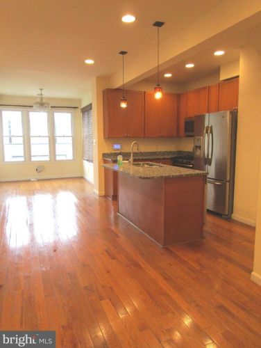 1218 18th St, Washington DC  20002-2002 exterior