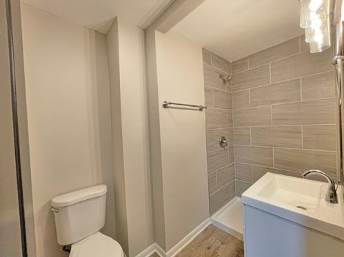 794 Lombard St, Elmhurst IL  60126-1762 exterior