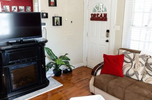 953 Garibaldi St, Atlanta GA  30310-3131 exterior