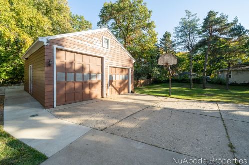 912 Westend Ave, Grand Rapids MI 49504-3847 exterior