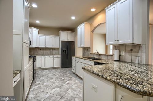 43 Midway Farms Ln, Lancaster PA 17602-2671 exterior