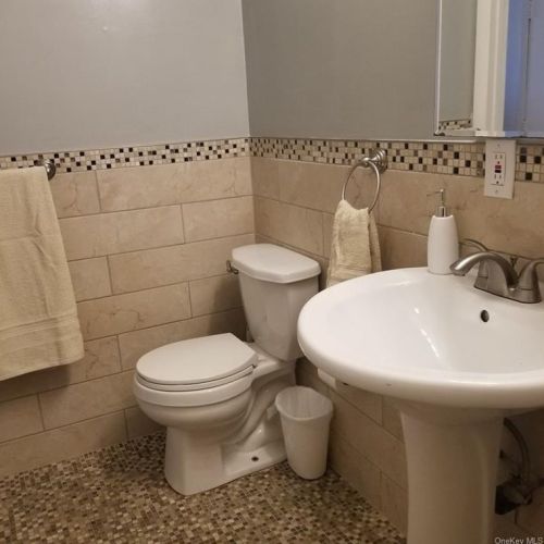 6 Charlotte Mews, Middletown NY 10940-3550 exterior