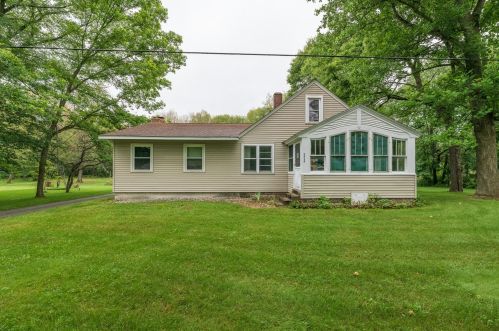 3815 3rd St, Kalamazoo, MI 49009-8597