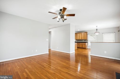 2707 Dawn Dr, Alexandria VA  22306-1621 exterior