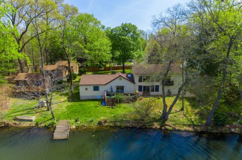 209 Pond Rd, East Freehold NJ 07728-1319 exterior