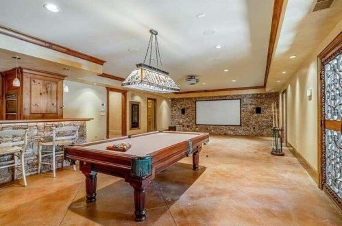 700 Brookwoods Trce, Atlanta GA 30342-2473 exterior