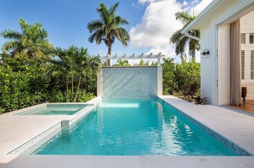 48 14 St, Naples FL 34102-3686 exterior