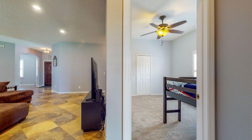 2081 Burlington St, Fort Pierce FL  34984-4350 exterior