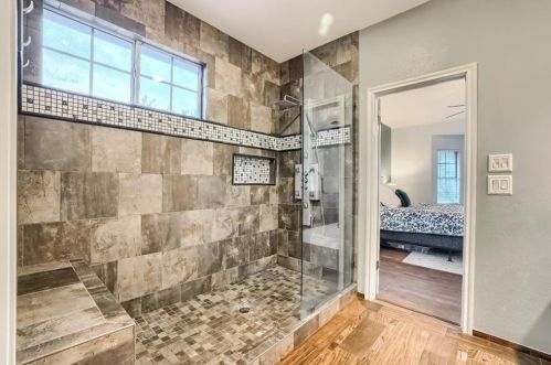 8514 Frst Hts Ln, Austin TX 78749-3500 exterior