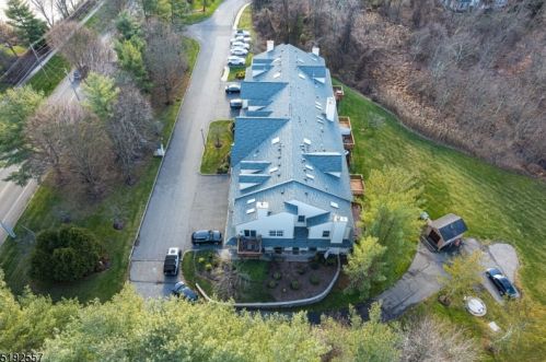 1 Davenport Pl, Morristown NJ 07960-6570 exterior