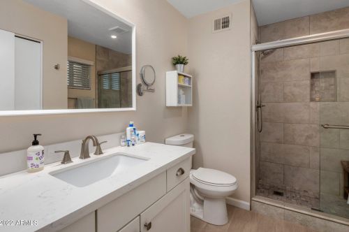 1314 Shannon St, Chandler AZ 85226-5872 exterior