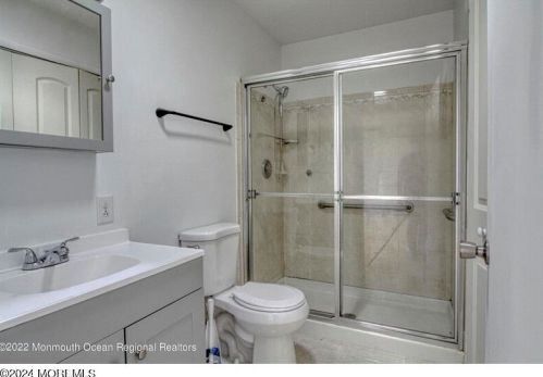 15 Swift Cir, Lakehurst NJ  08759-2949 exterior