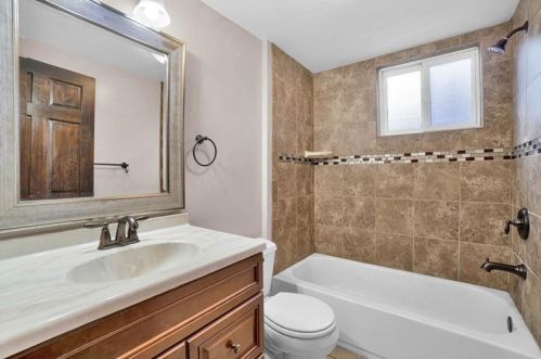 120 Longvue Dr, Pittsburgh PA 15237-2275 exterior