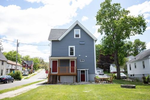 67 Orchard St, Wallingford CT 06492-4130 exterior